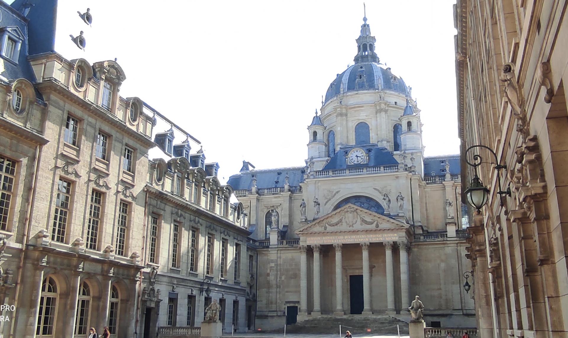 Cours d'honneur de la Sorbonne